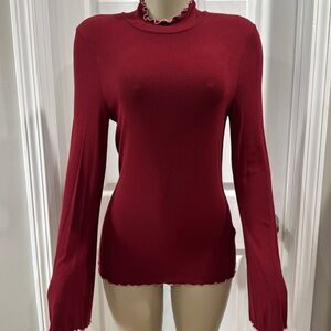 THREE DOTS RIBBED SWEATER.